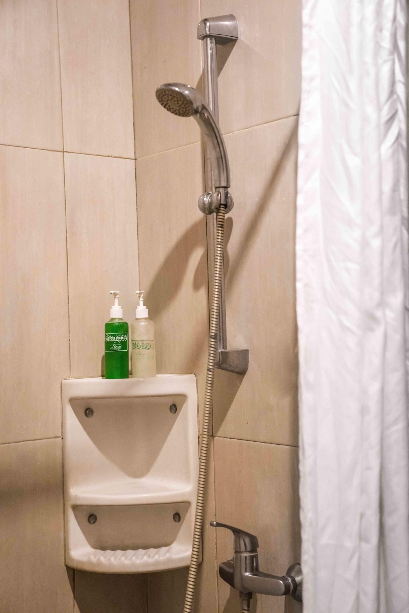 Legreen Suite Gatot Subroto Jakarta Exterior foto