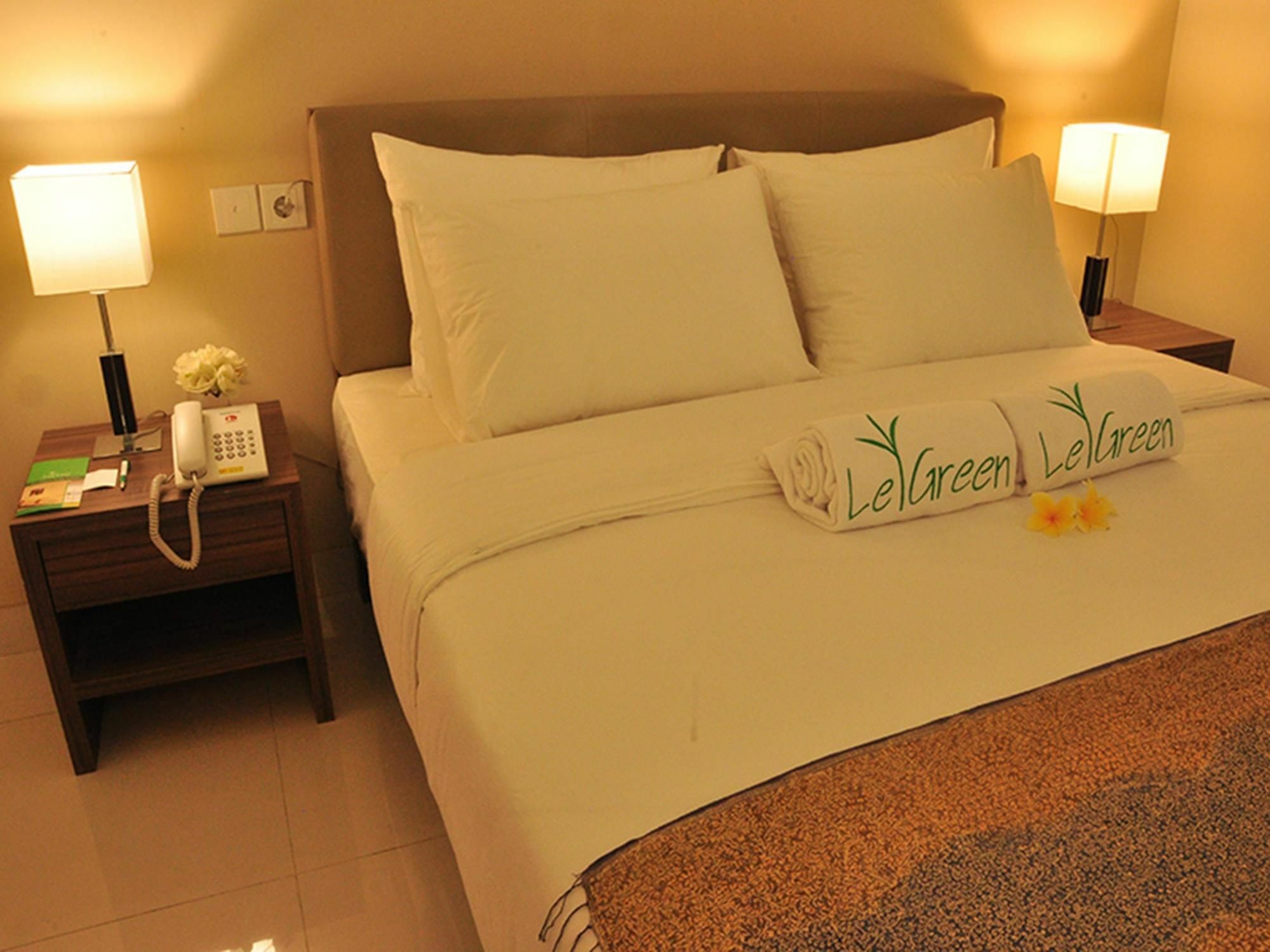 Legreen Suite Gatot Subroto Jakarta Exterior foto